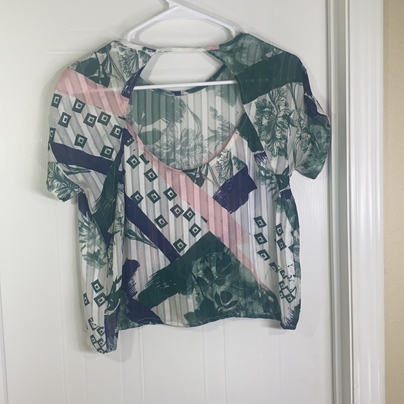 KIIND Of - Colorful Short Sleeve Blouse Size XS - Picture 6 of 7